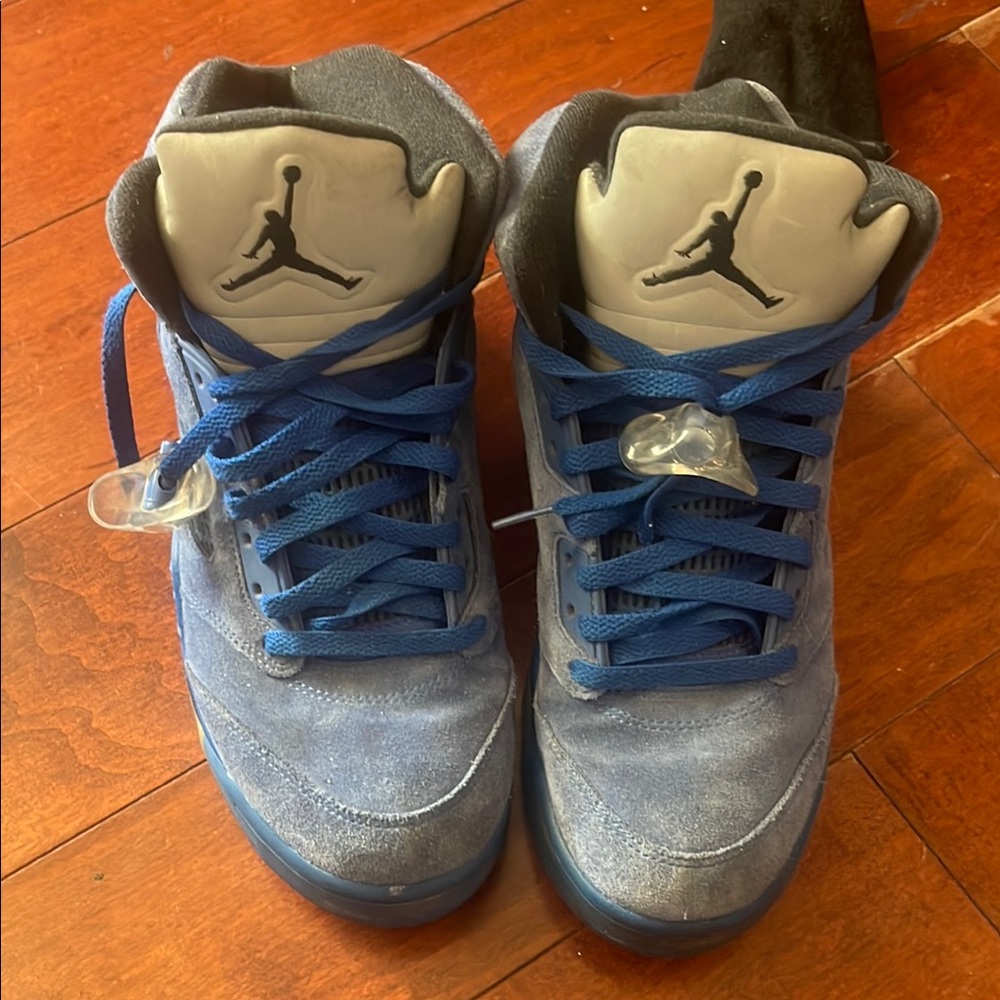 5s royal blue Air Jordan Blue and Gray Sneakers